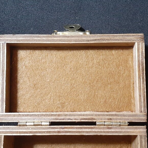 NEW!! Handmade Wood Trinket/Jewelry Box with Lid and Latch - Newly Made!! - Picture 9 of 12